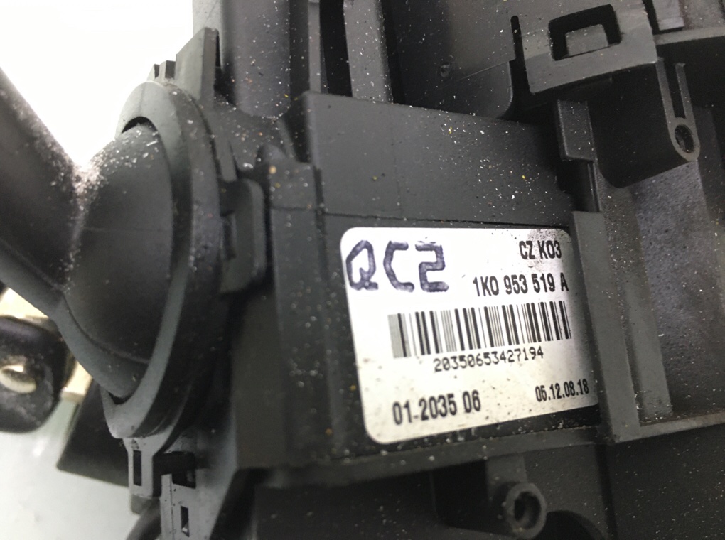 Переключатель подрулевой (стрекоза) бу для Volkswagen Touran  1.6 i,  2006 г.