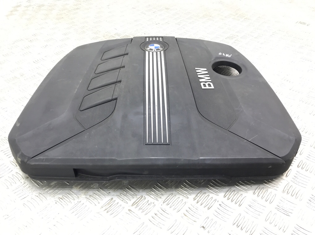 Декоративная крышка двигателя бу для BMW 5 F10/F11/GT F07 2.0 TD,  2010 г.