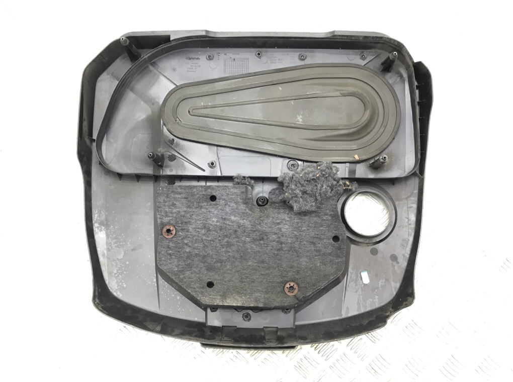 Декоративная крышка двигателя бу для BMW 5 F10/F11/GT F07 2.0 TD,  2010 г.