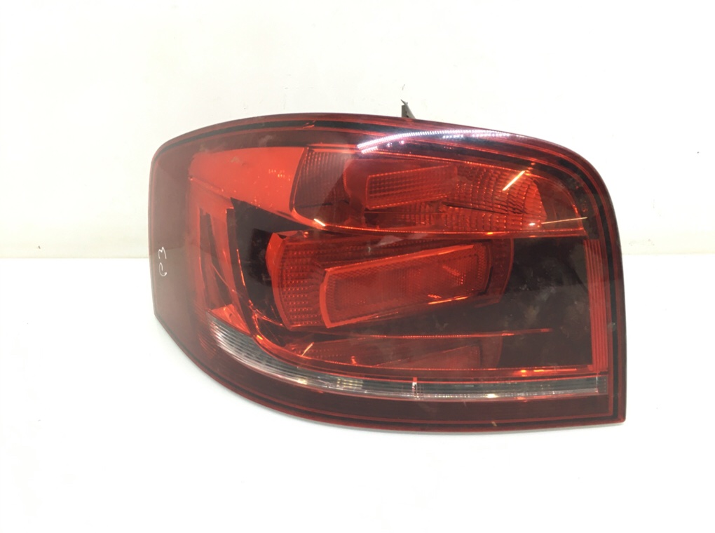Фонарь задний левый бу для Audi A3 8P 2.0 TDi, 2011 г.