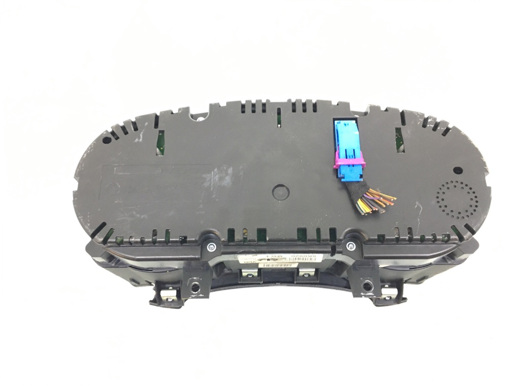 Щиток приборов (приборная панель) бу для Volkswagen Golf 6 1.2 TSI, 2011 г. Щиток приборов (приборная панель) бу для Volkswagen Golf 6 1.2 TSI, 2011 г.