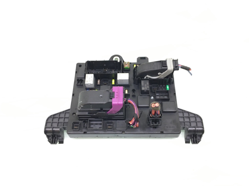 Блок предохранителей бу для Opel Astra J 1.7 CDTi, 2012 г.