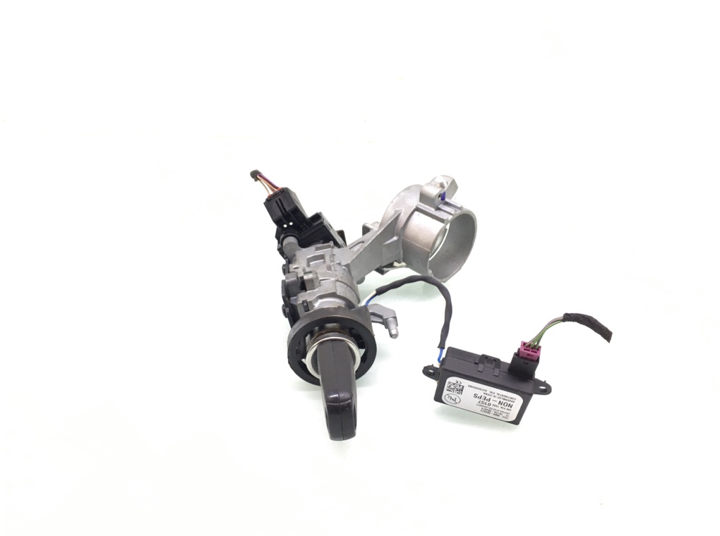 Замок зажигания бу для Opel Astra J 1.7 CDTi, 2012 г. Замок зажигания бу для Opel Astra J 1.7 CDTi, 2012 г.