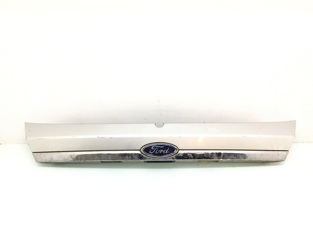 Накладка подсветки номера бу для Ford Fiesta 6 1.4 TDCi, 2009 г.