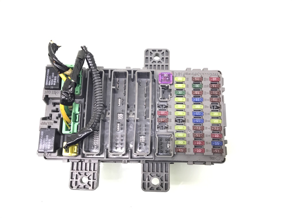 Блок предохранителей бу для Honda Civic 8 2.2 CTDi, 2007 г.