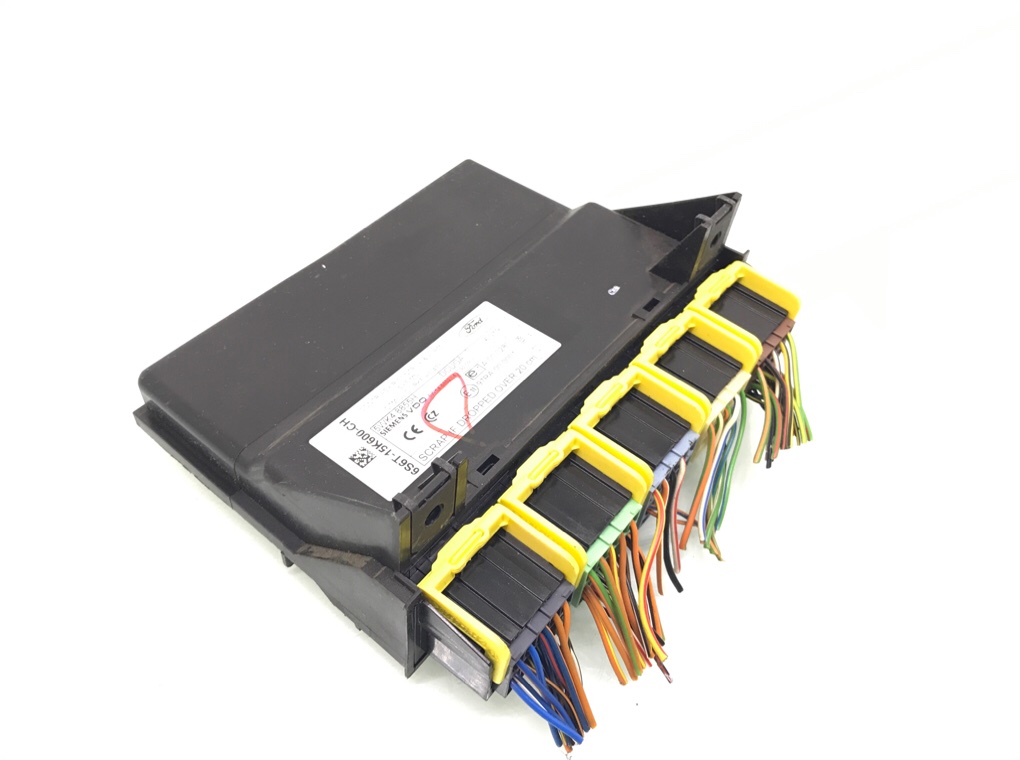 Блок комфорта бу для Ford Fiesta 5 1.4 i, 2006 г. Блок комфорта бу для Ford Fiesta 5 1.4 i, 2006 г.