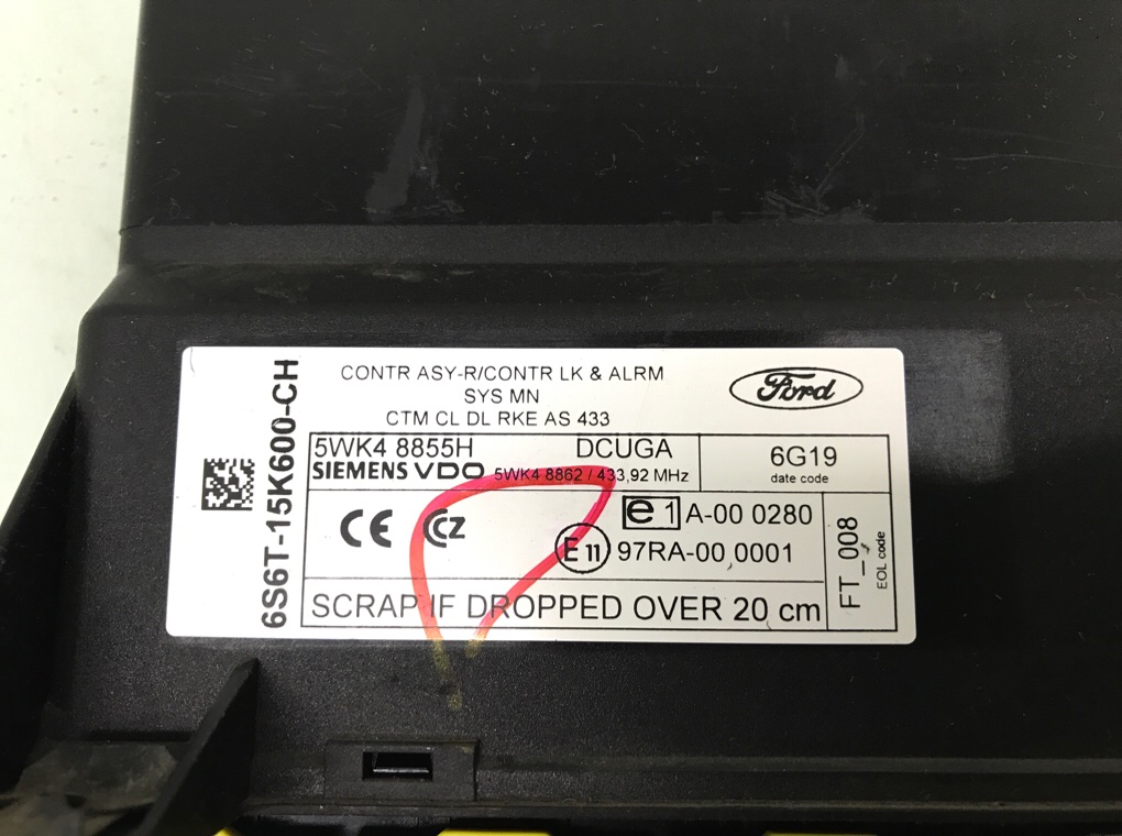 Блок комфорта бу для Ford Fiesta 5 1.4 i, 2006 г. Блок комфорта бу для Ford Fiesta 5 1.4 i, 2006 г.