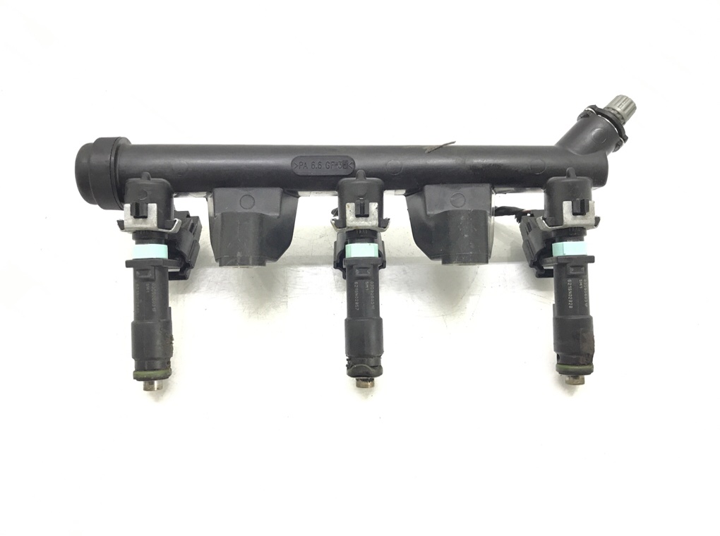 Топливная рампа бу для Volkswagen Fox 1.2 i, 2006 г.