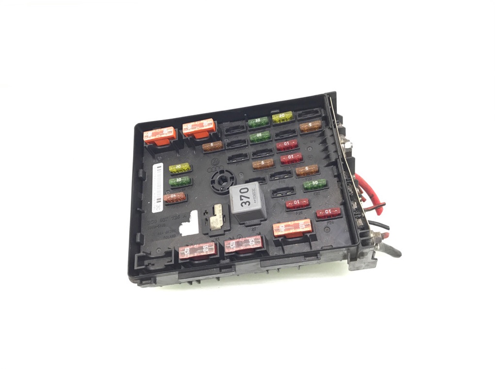 Блок предохранителей бу для Volkswagen Passat B7 2.0 TDi, 2011 г.