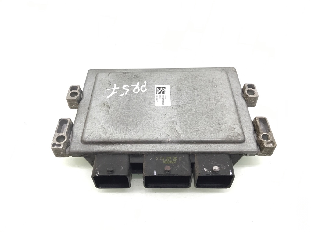 Блок управления двигателем бу для Renault Clio 3 1.2 i, 2010 г. Блок управления двигателем бу для Renault Clio 3 1.2 i, 2010 г.