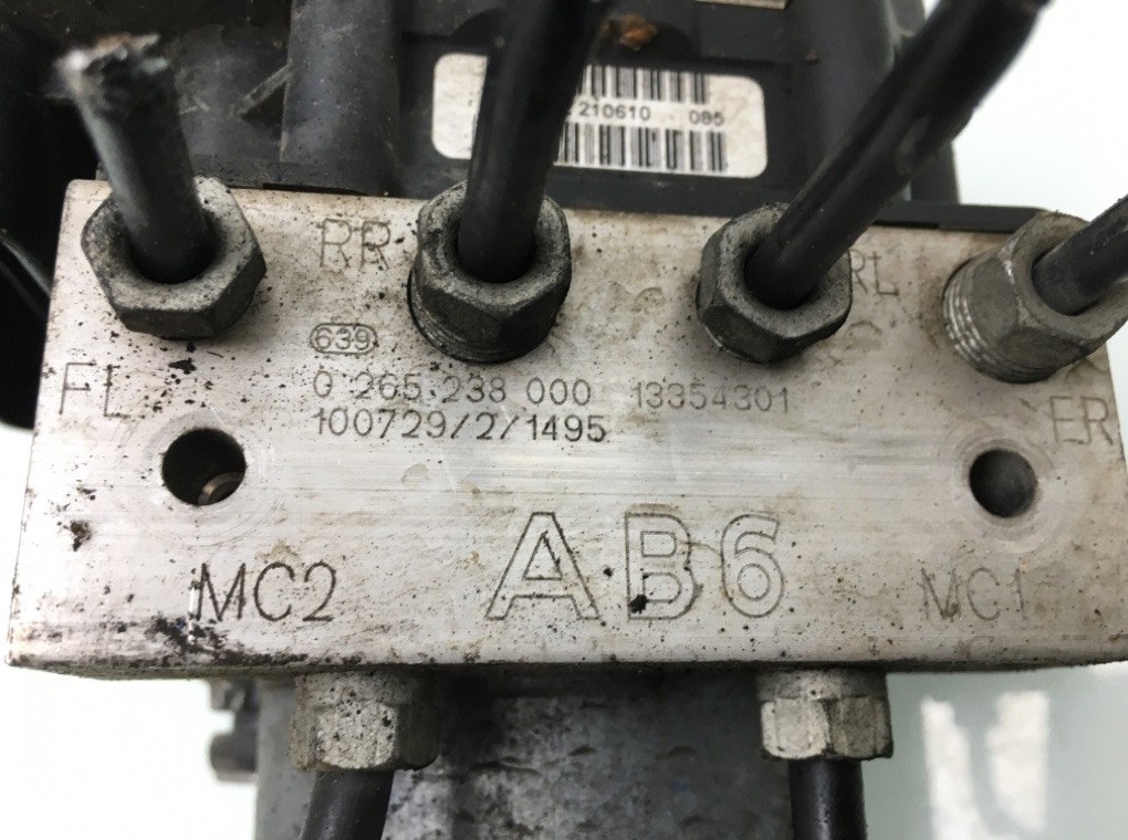 Блок ABS бу для Opel Meriva B 1.4 i,  2010 г.