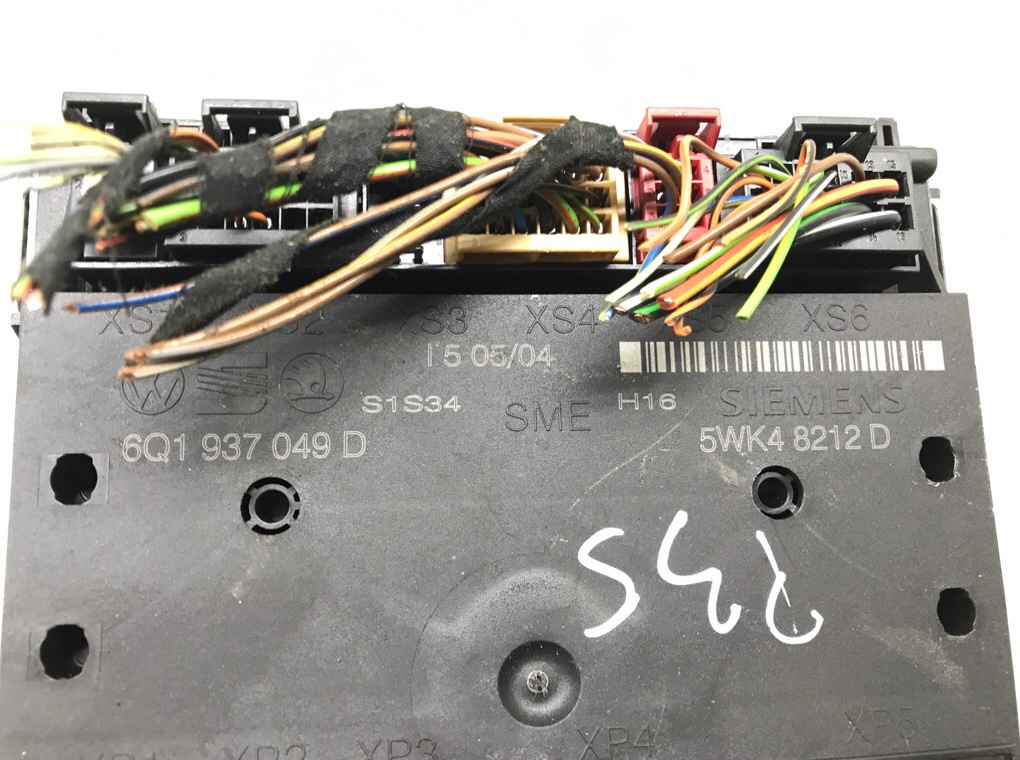 Блок комфорта бу для Volkswagen Polo 4 1.2 i,  2004 г.