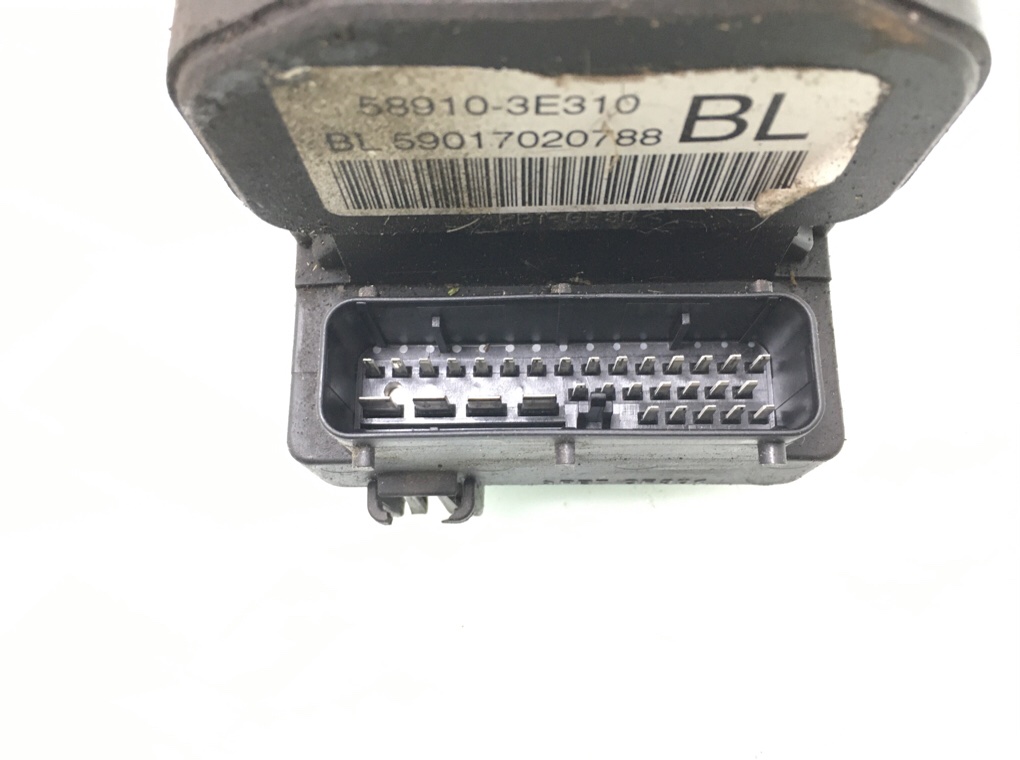 Блок ABS бу для Kia Sorento  2.5 CRDi,  2006 г.