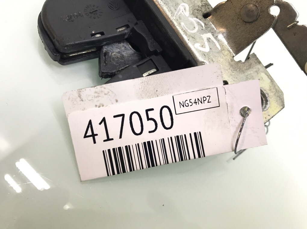 Замок багажника бу для Volkswagen Polo 4 1.2 i,  2004 г.