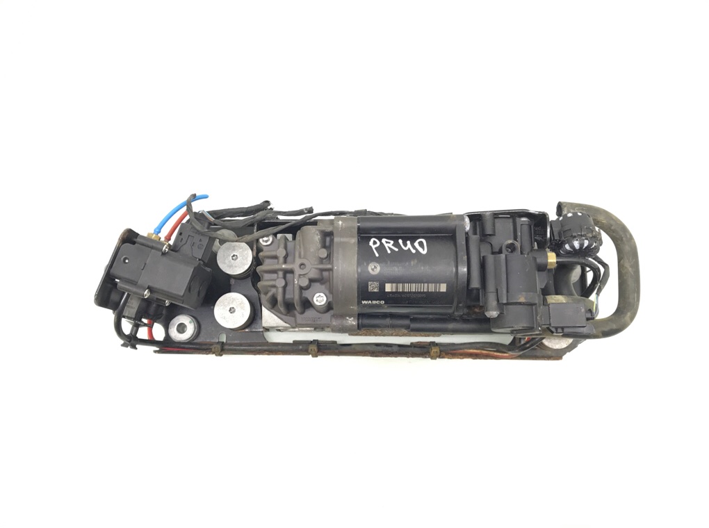 Компрессор пневмоподвески бу для BMW 5 F10/F11/GT F07 2.0 TD, 2010 г.