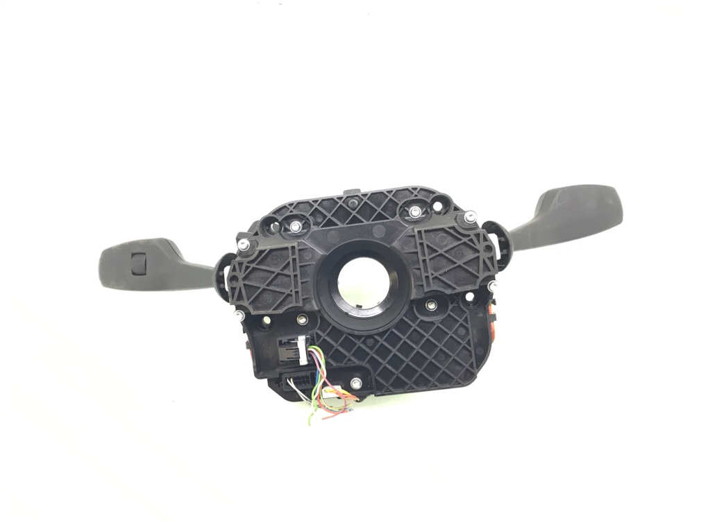 Переключатель подрулевой (стрекоза) бу для BMW 5 F10/F11/GT F07 2.0 TD,  2010 г.
