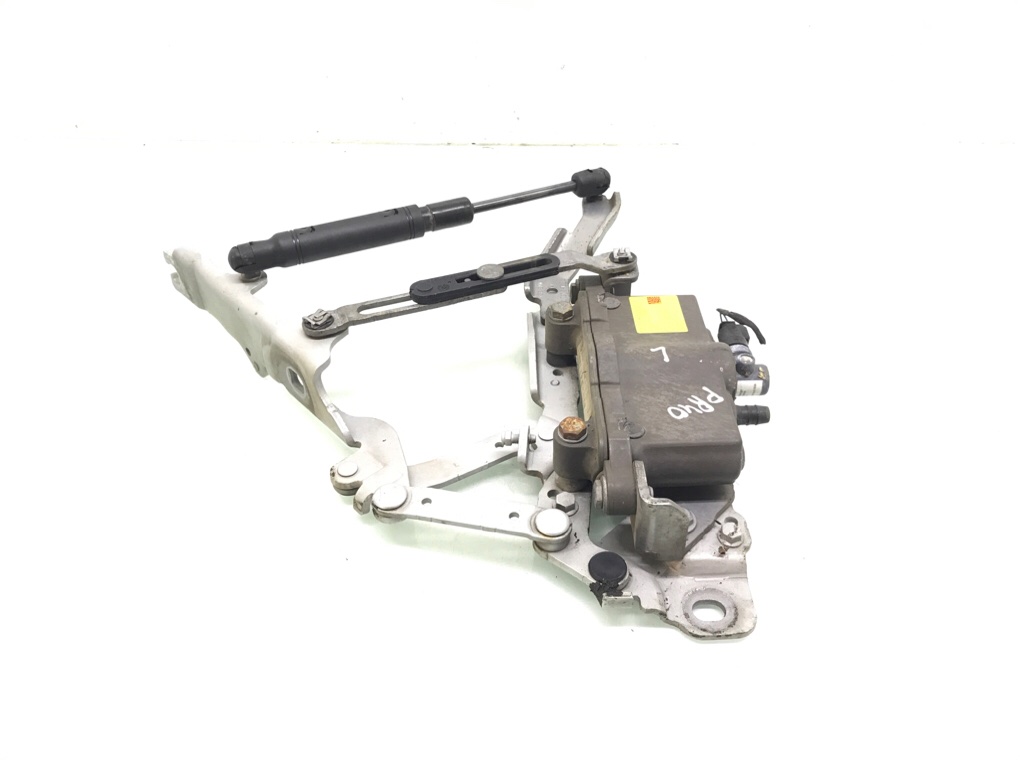 Петля капота левая бу для BMW 5 F10/F11/GT F07 2.0 TD,  2010 г.
