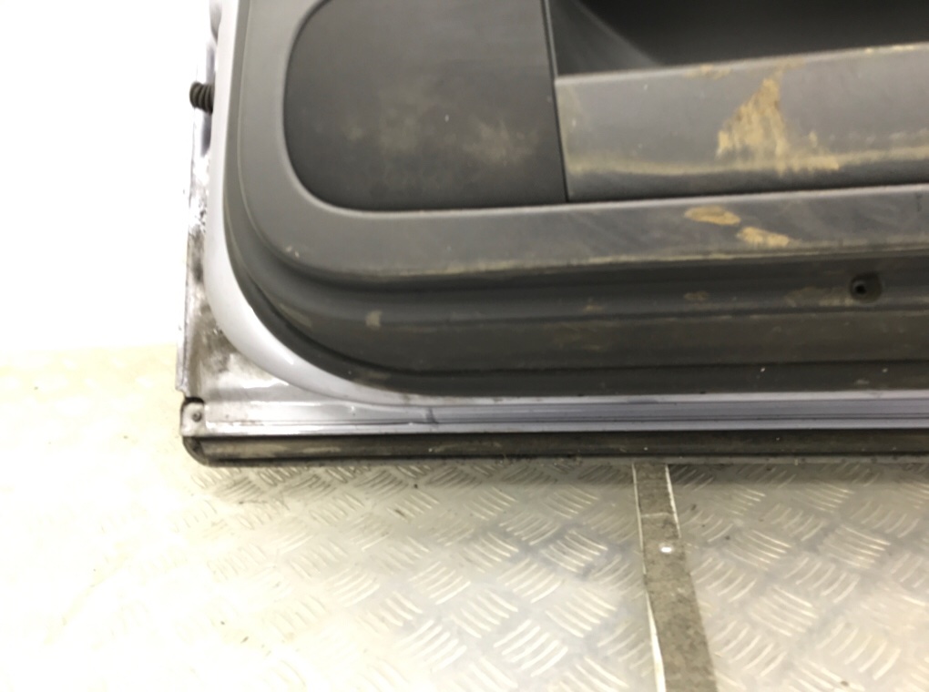 Дверь передняя правая бу для Audi A4 B7 1.9 TDi,  2005 г.