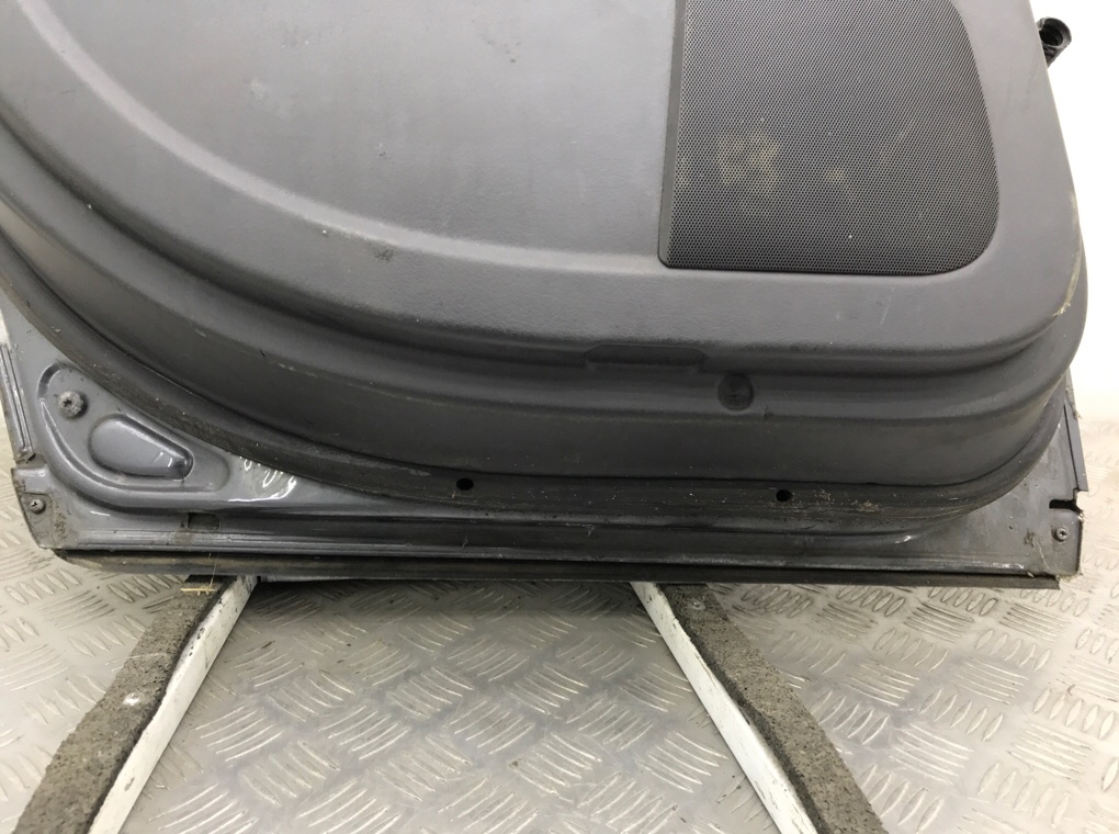 Дверь задняя левая бу для Audi A4 B7 2.0 TDi,  2007 г.