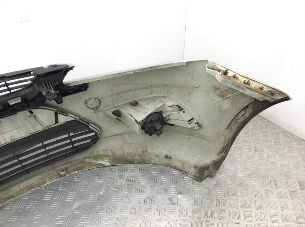 Бампер передний бу для Ford Focus 2 1.8 i,  2009 г.