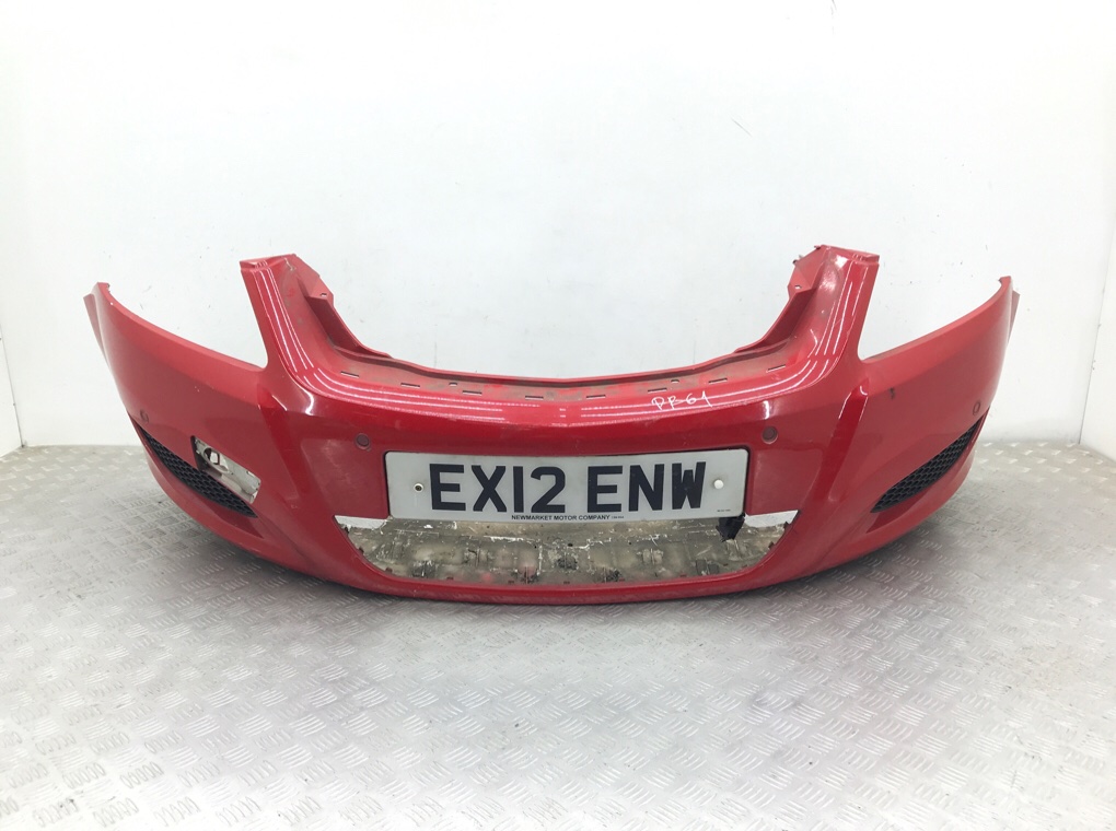 Бампер передний бу для Opel Zafira B 1.6 i, 2012 г.