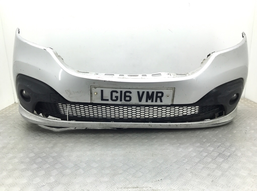 Бампер передний бу для Renault Trafic 3 1.6 CDTI, 2016 г.