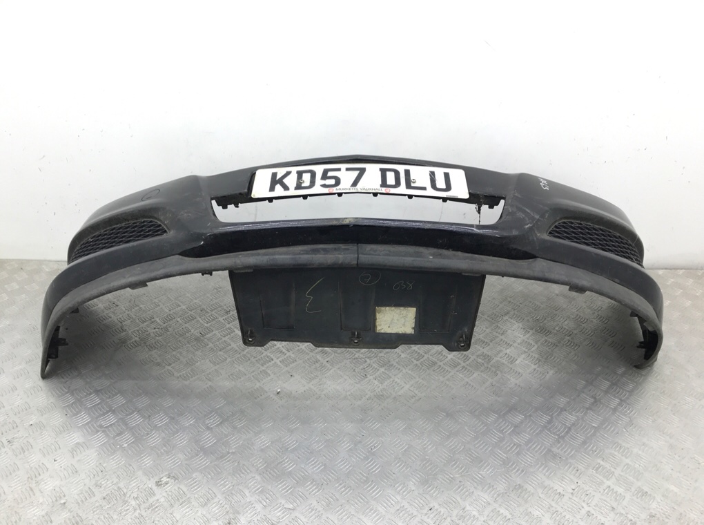 Бампер передний бу для Opel Astra H 1.6 i,  2007 г.