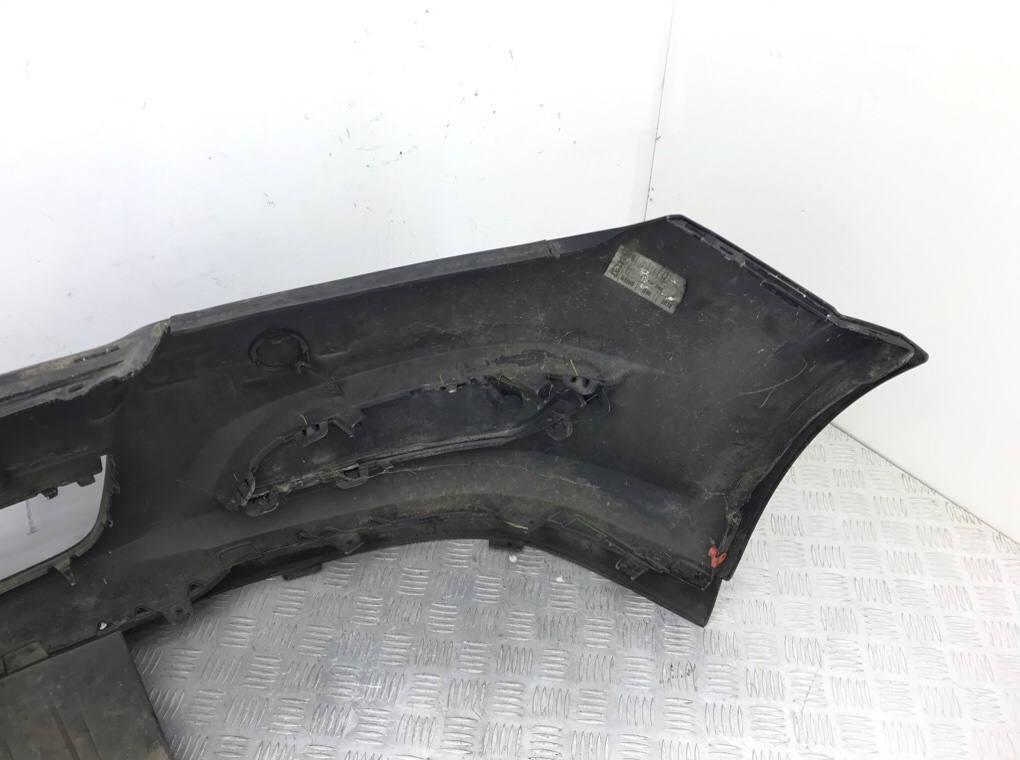 Бампер передний бу для Opel Astra H 1.6 i,  2007 г.
