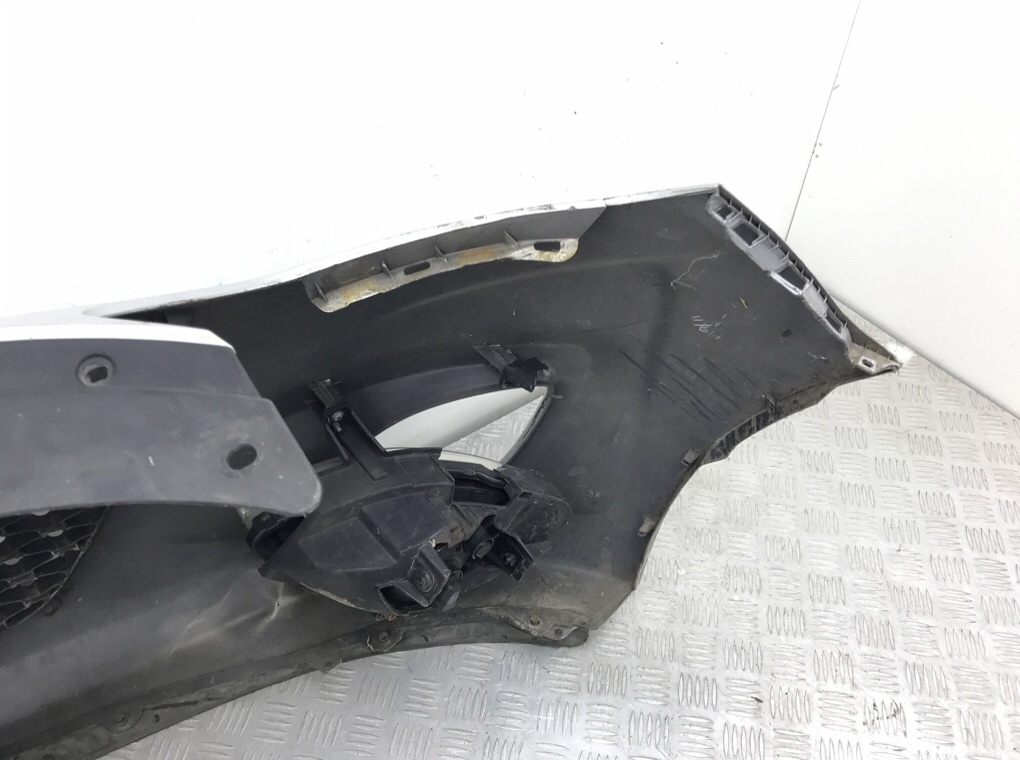 Бампер передний бу для Hyundai i10  1.2 i,  2011 г.