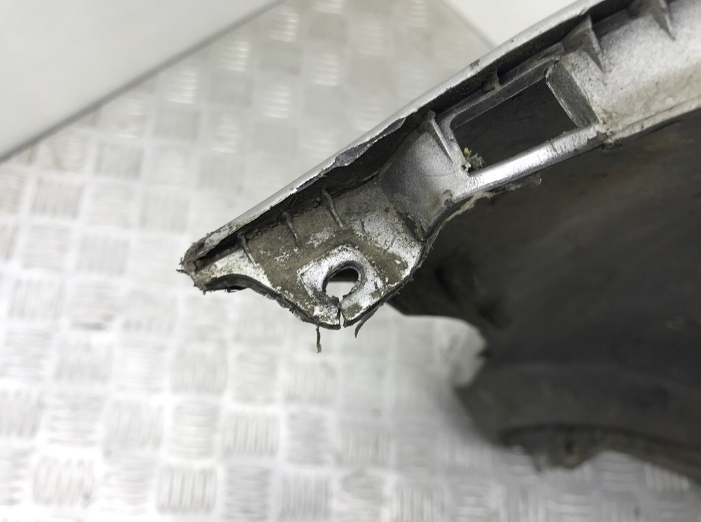 Бампер передний бу для Hyundai i10  1.2 i,  2011 г.