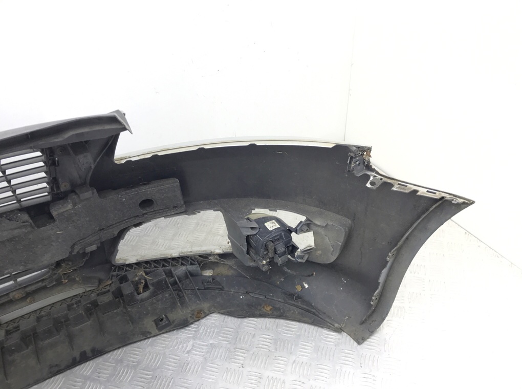 Бампер передний бу для Audi A3 8P 1.9 TDi,  2009 г.