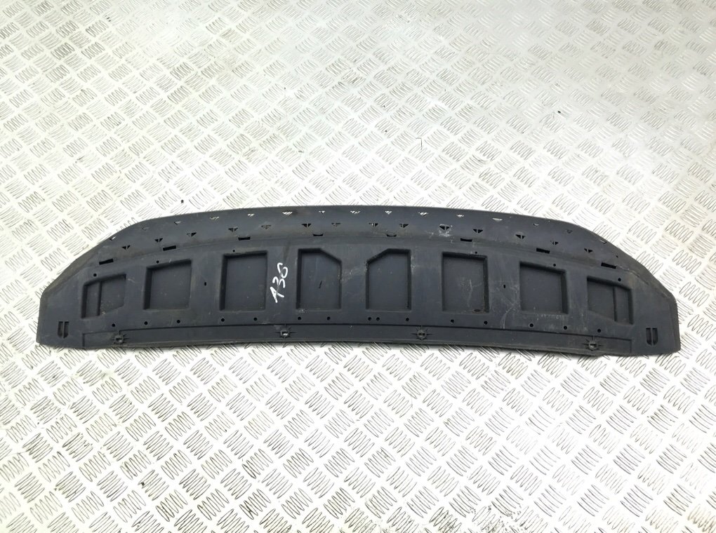 Защита бампера переднего бу для Skoda Rapid 1.2 TSI, 2014 г. Защита бампера переднего бу для Skoda Rapid 1.2 TSI, 2014 г.