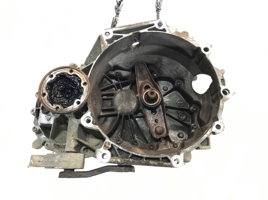 КПП механическая (МКПП) бу для Volkswagen Touran 1.6 i, 2006 г.