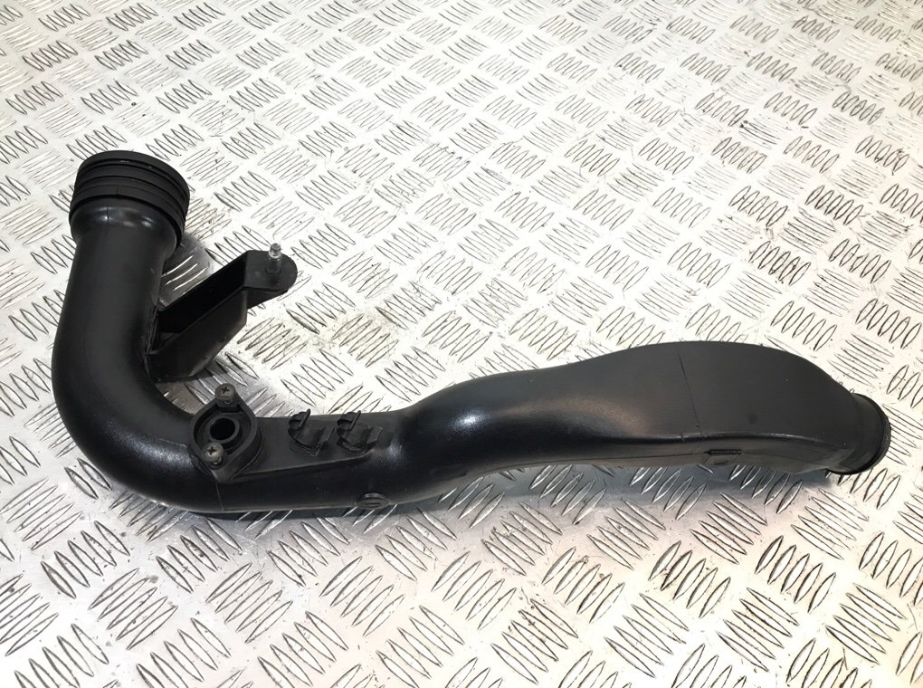 Патрубок интеркулера бу для Audi A4 B7 2.0 TDi,  2006 г.