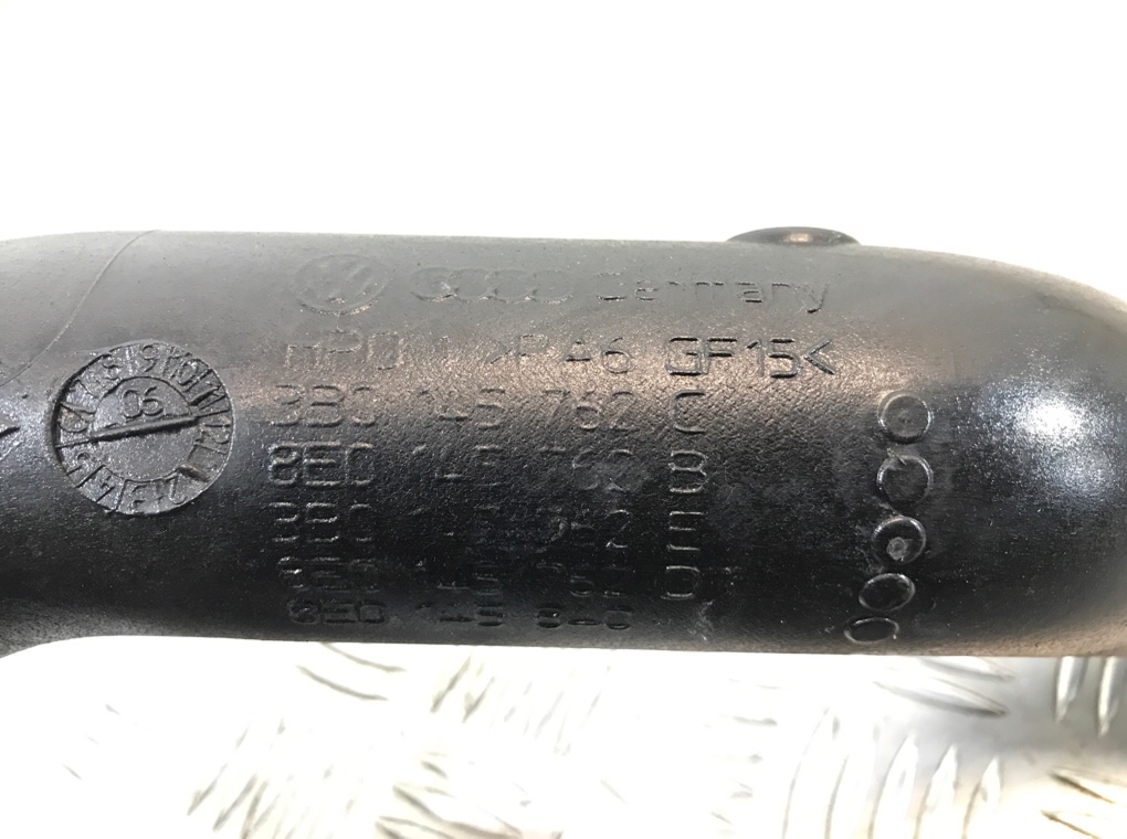 Патрубок интеркулера бу для Audi A4 B7 2.0 TDi,  2006 г.