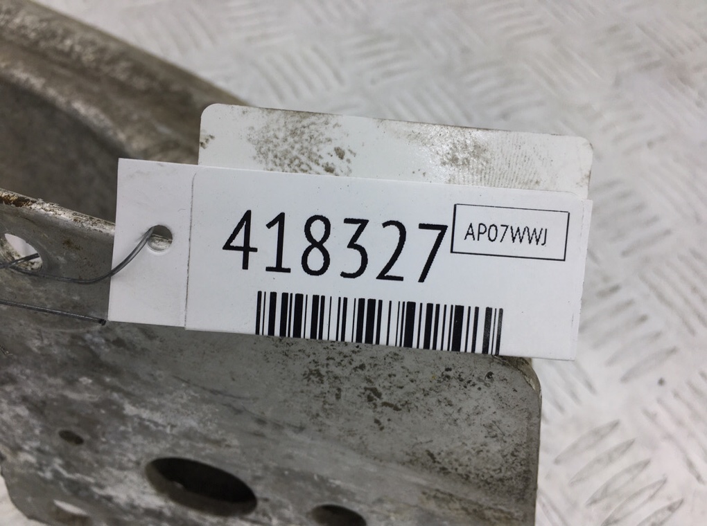 Усилитель бампера заднего бу для Renault Scenic 2 1.6 i, 2007 г. Усилитель бампера заднего бу для Renault Scenic 2 1.6 i, 2007 г.