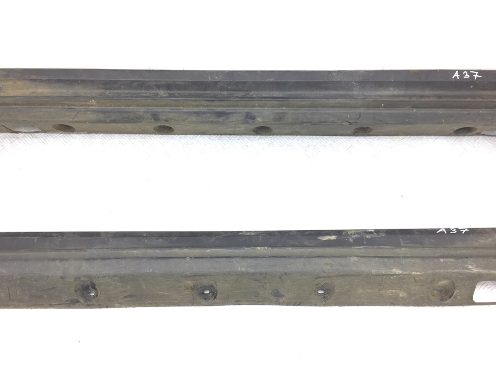 Накладка на порог бу для Land Rover Range Rover 3 3.6 TD,  2008 г.