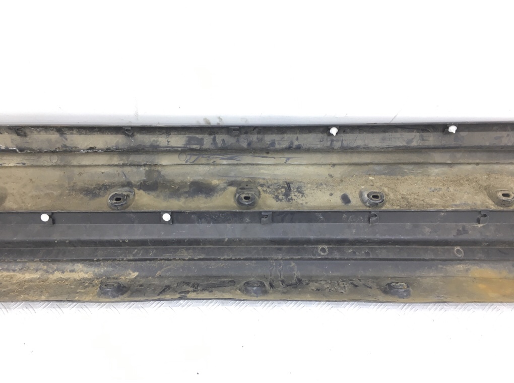 Накладка на порог бу для Land Rover Range Rover 3 3.6 TD,  2008 г.