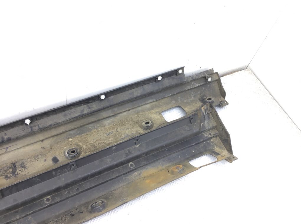 Накладка на порог бу для Land Rover Range Rover 3 3.6 TD,  2008 г.