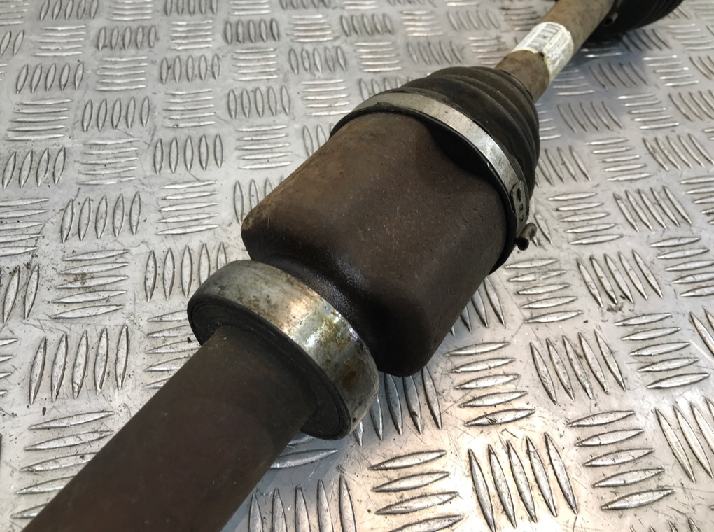 Полуось передняя правая (приводной вал, ШРУС) бу для Ford Mondeo 5 1.5 i,  2016 г.