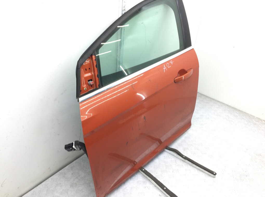 Дверь передняя левая бу для Ford Focus 3 1.6 i,  2011 г.