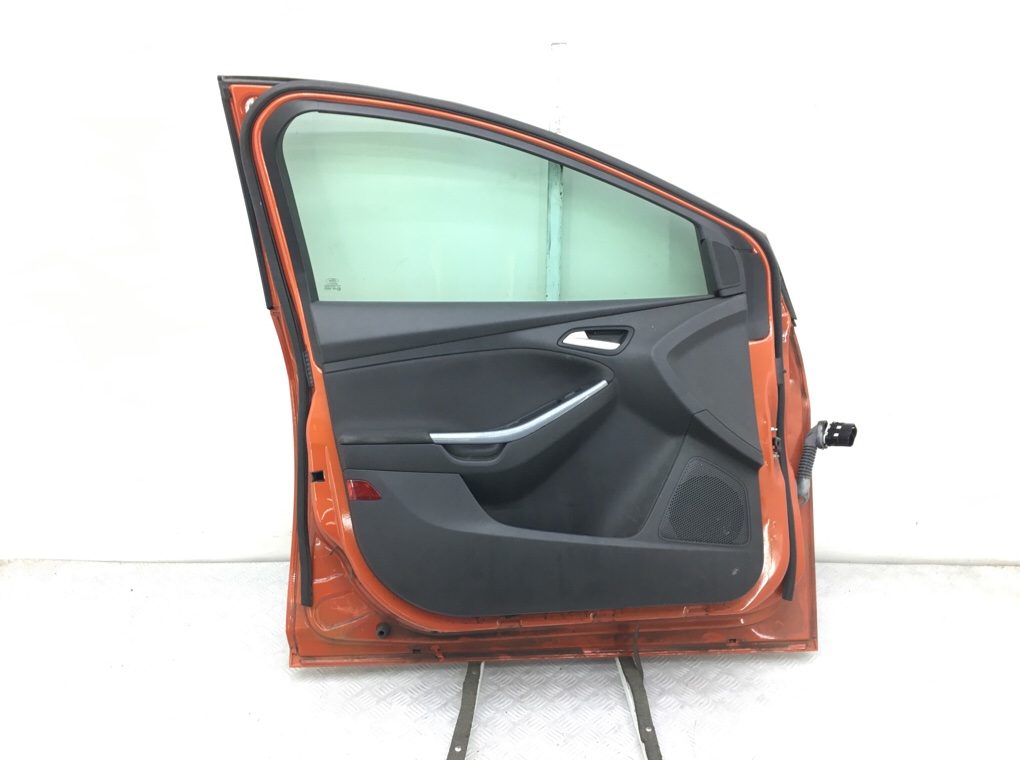 Дверь передняя левая бу для Ford Focus 3 1.6 i,  2011 г.
