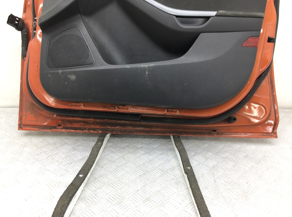 Дверь передняя правая бу для Ford Focus 3 1.6 i,  2011 г.