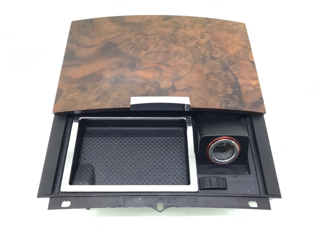 Пепельница бу для Volkswagen Touareg 2.5 TDi, 2007 г.