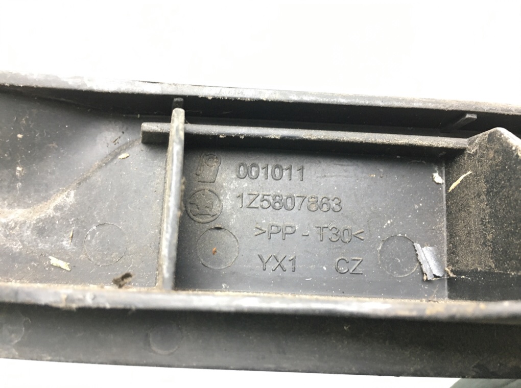 Кронштейн крепления бампера заднего бу для Skoda Octavia A5 1.4 TFSI, 2010 г. Кронштейн крепления бампера заднего бу для Skoda Octavia A5 1.4 TFSI, 2010 г.