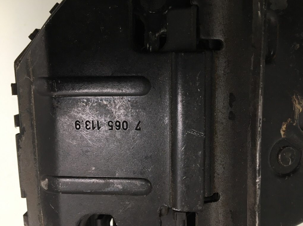 Замок багажника бу для Land Rover Range Rover 3 3.6 TD,  2008 г.