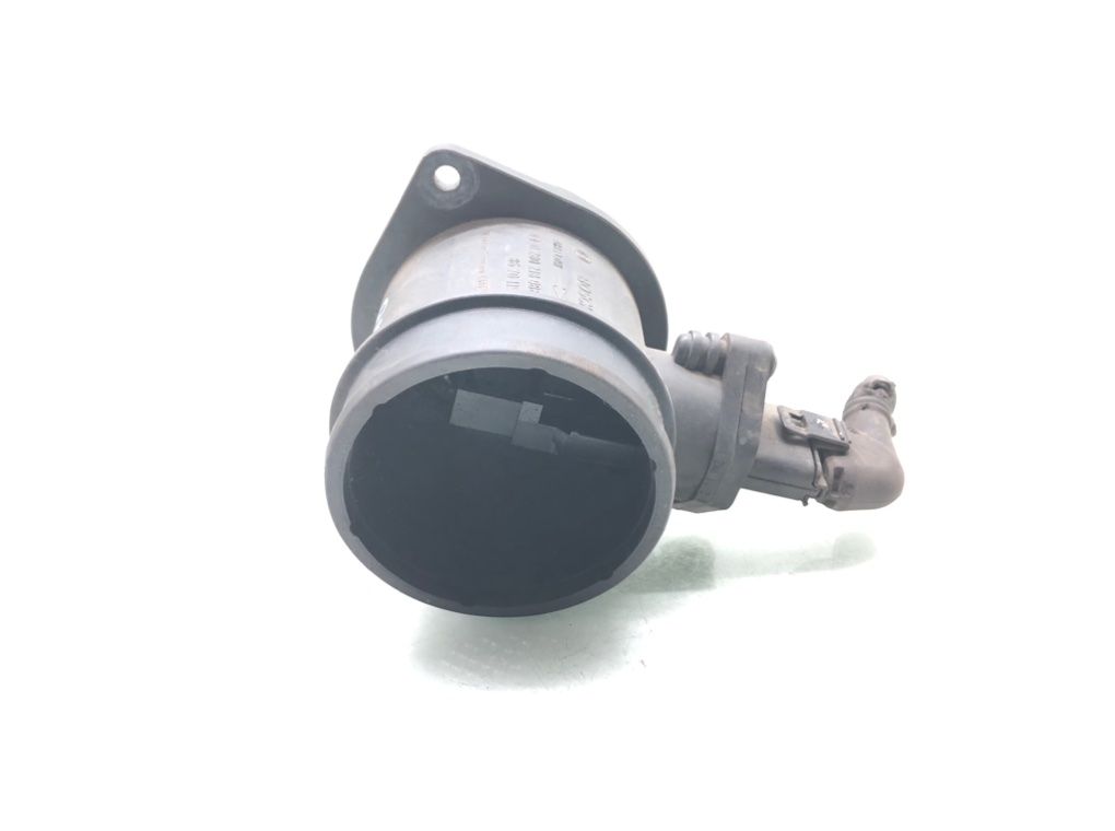 Расходомер воздуха бу для Volvo V70  2.4 TD,  2003 г.