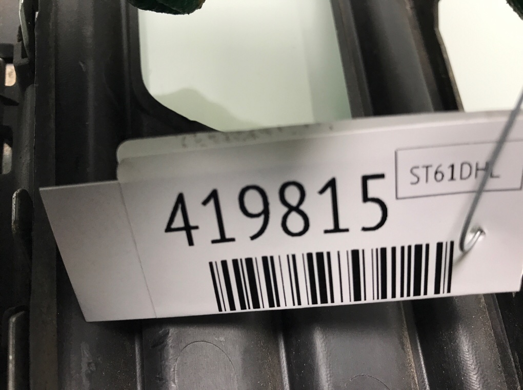 Заглушка (решетка) в бампер передний бу для Ford Focus 3 1.6 i,  2011 г.