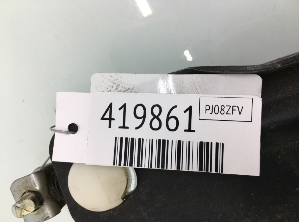 Домкрат бу для Volkswagen Caddy  1.9 TDi,  2008 г.