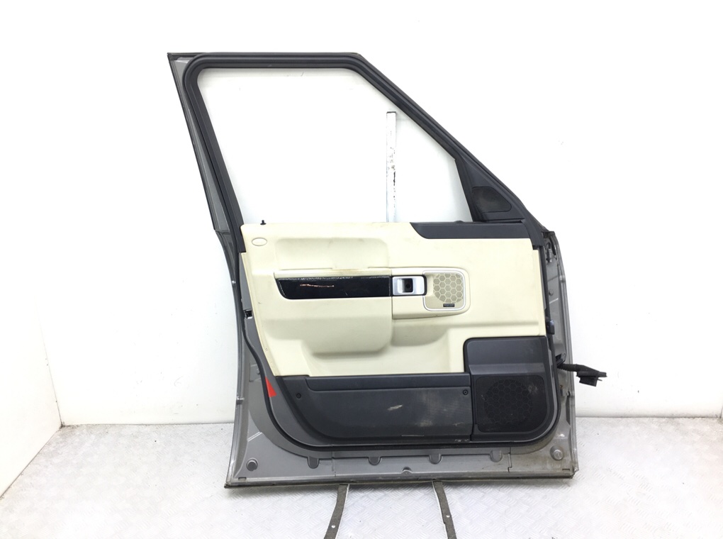Дверь передняя левая бу для Land Rover Range Rover 3 3.6 TD,  2008 г.